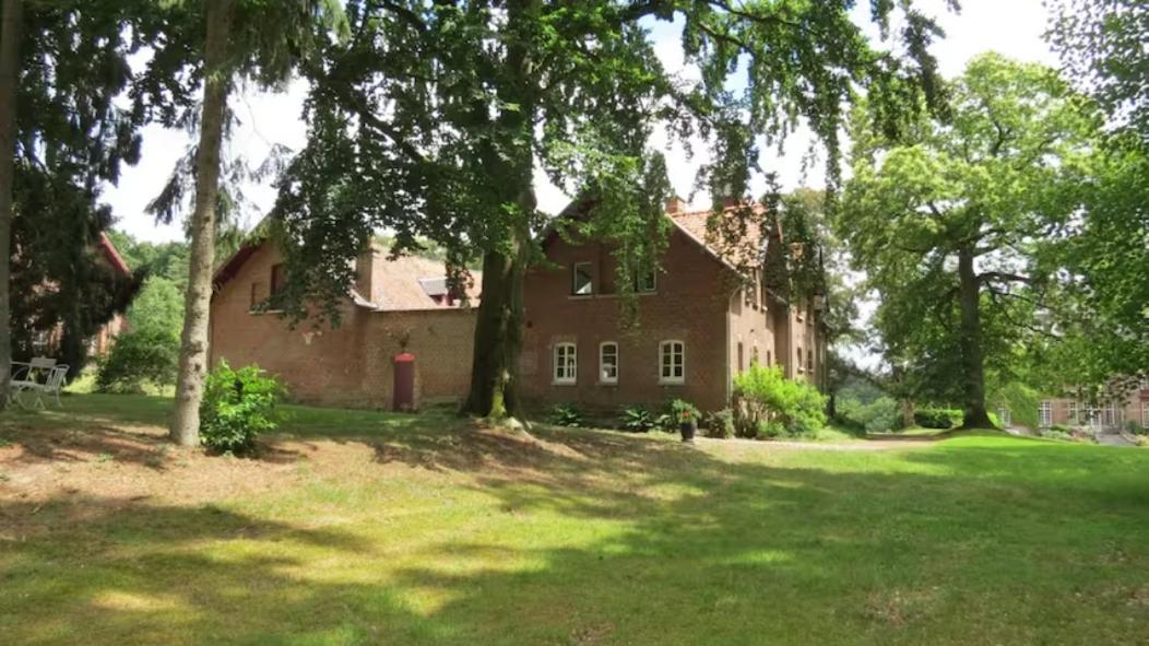 Gite Incontournable Avec Sauna Et Piscine Dans Un Petit Paradis Du Barbant Wallon Villers-la-Ville Exterior foto